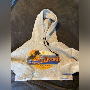 Cropped California graphic sweatshirt